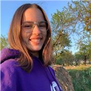 Estudiante universitaria ofrece clases de Lengua Castellana con un nivel nativo